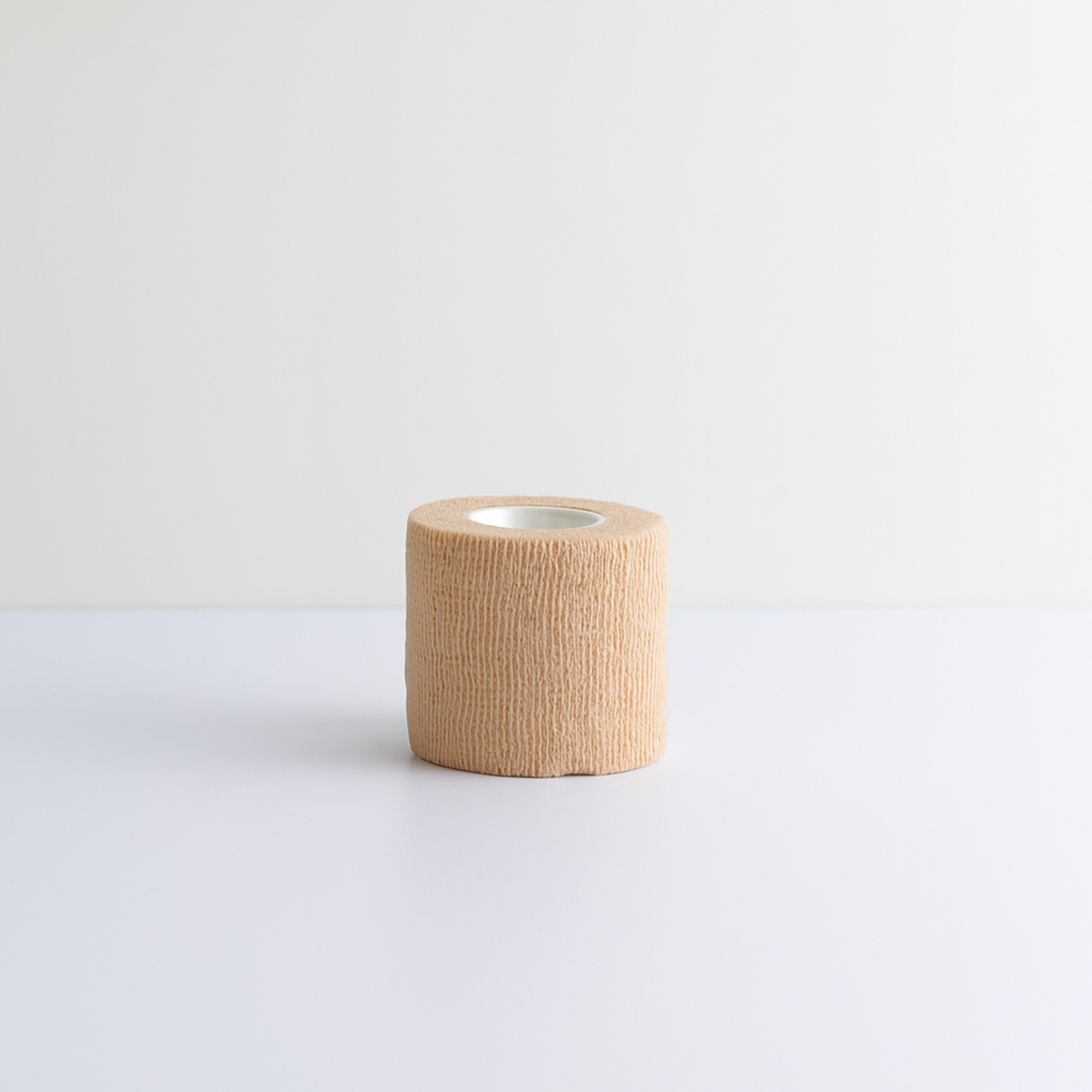 Självhäftande bandage - 4 meter - Elastisk binda vid stukningar och stöd