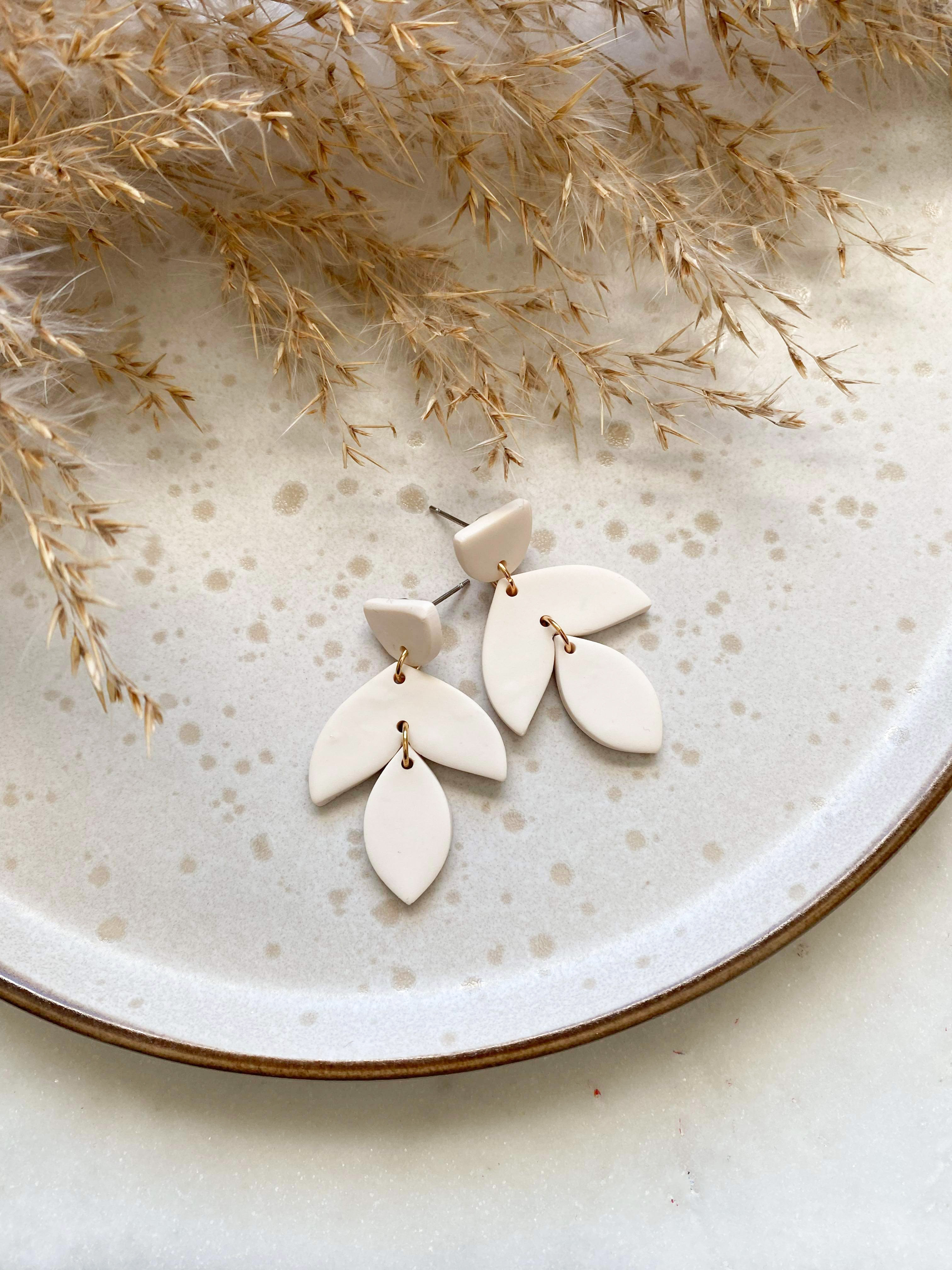 Örhängen Leaf Ivory