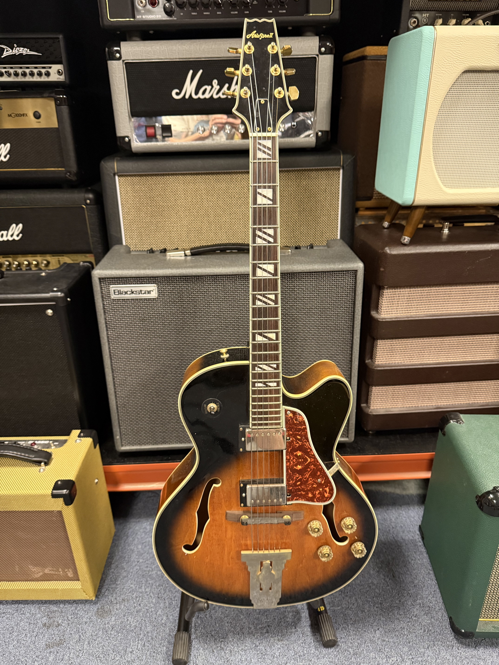 Aria Pro II FA-70/BS