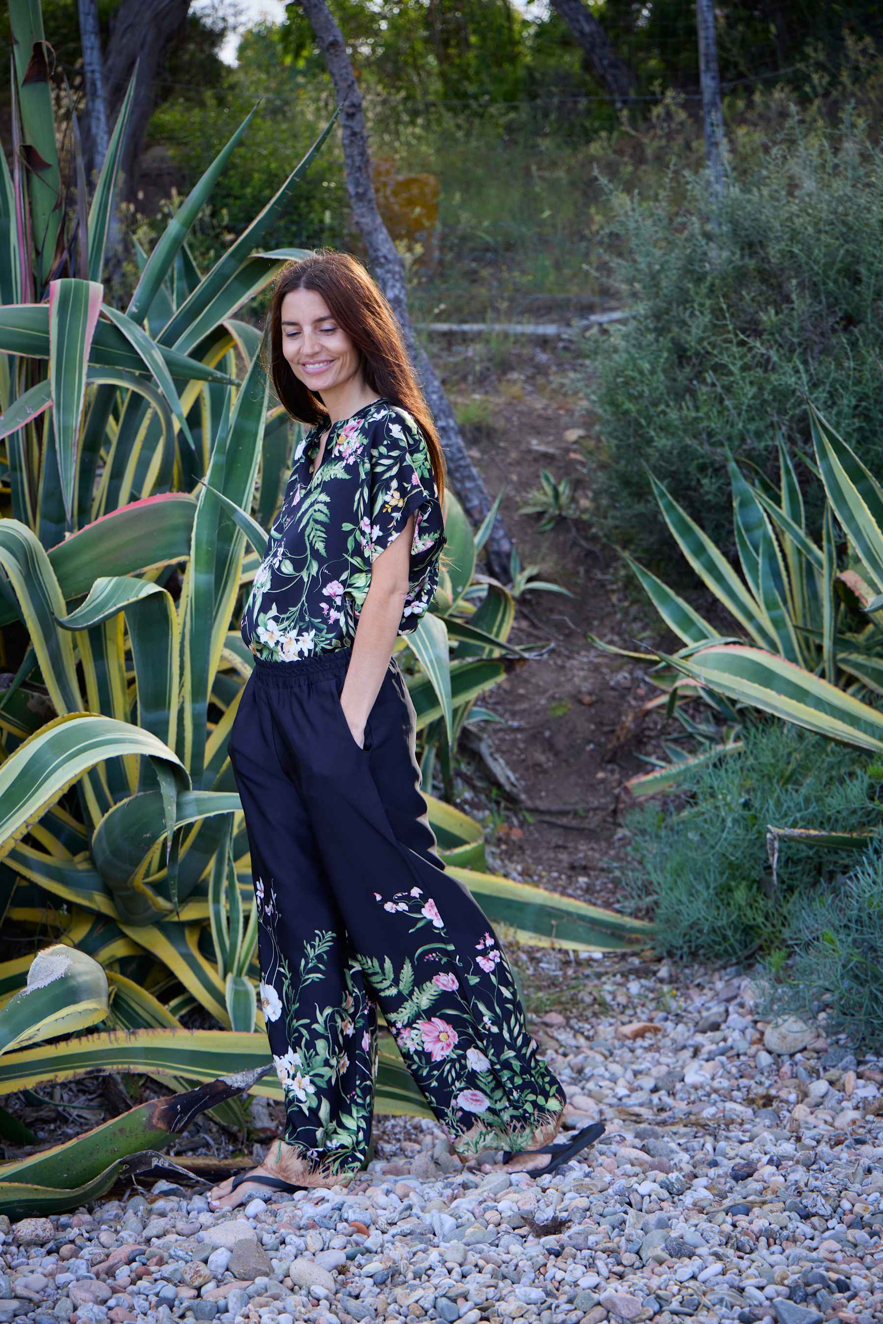 BCZENNIA pant Black Flower - 4