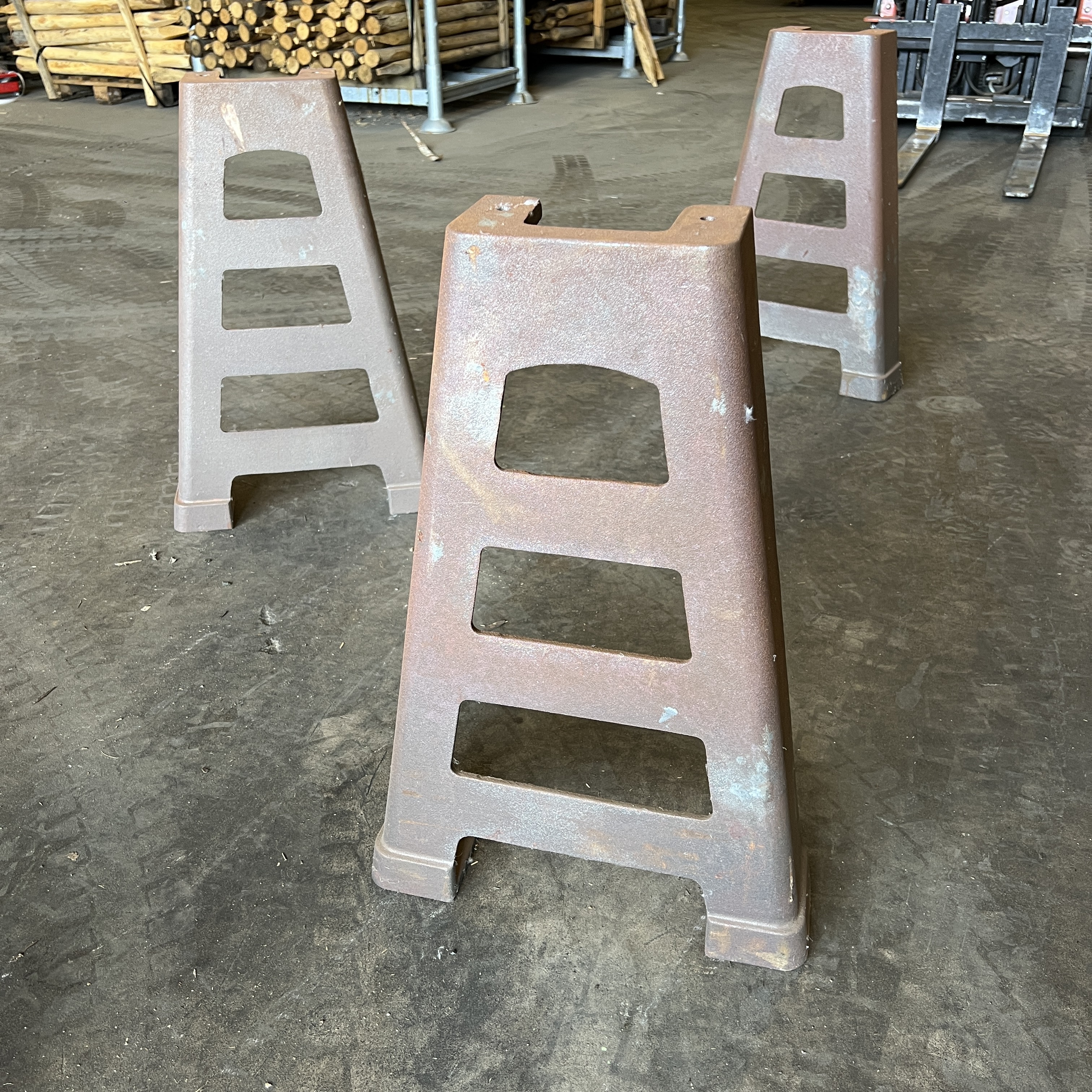 Vintage Planteringsbord 140 x 65 cm – Gjutjärnsben & Träskiva från stenfabrik Modell 2 - 6