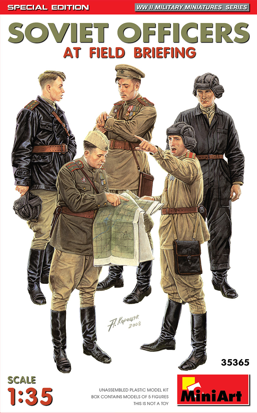 1/35 SOVIET OFFICERS AT FIELD BRIEFING. SPECIAL EDITION