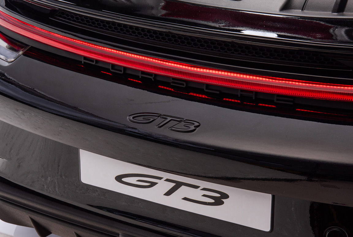 Porsche 911 GT3 Spyder Elbil Barn 2 sits - 10