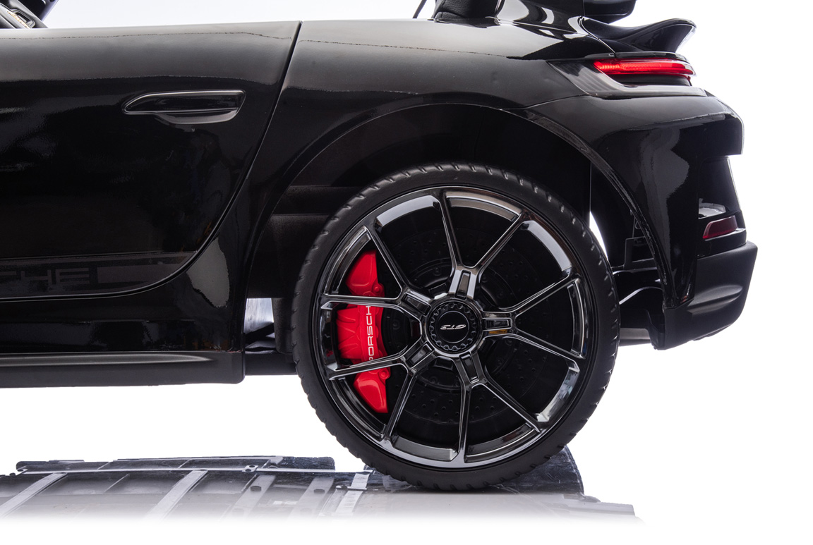 Porsche 911 GT3 Spyder Elbil Barn 2 sits - 4