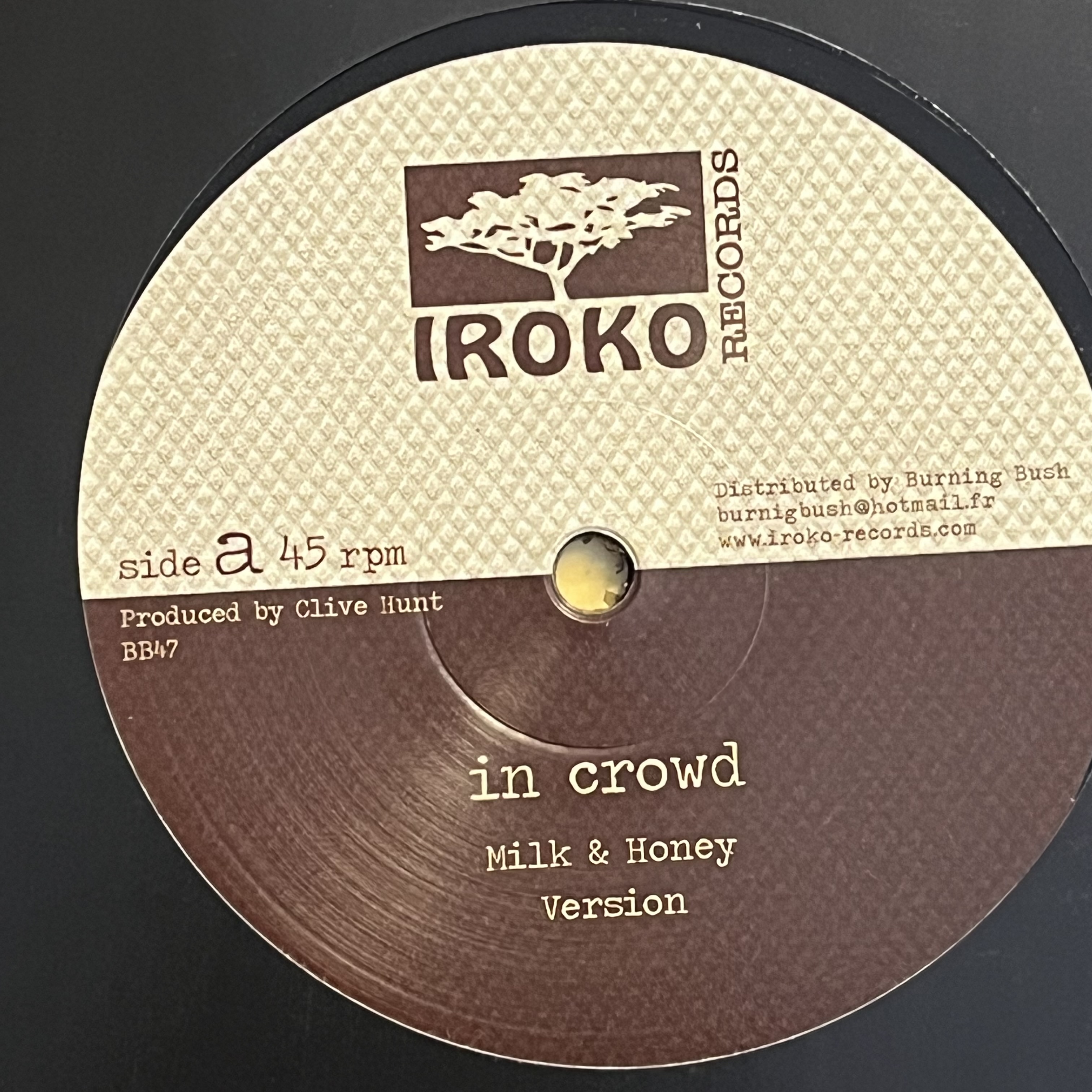 The In Crowd/Azul – Milk & Honey