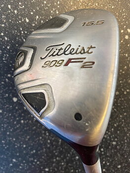 Titleist 909 F2  FW3  15.5 grader