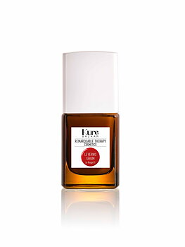 Kure Bazaar Remarquable Therapy Färgade nagelförstärkare Le Rouge 01