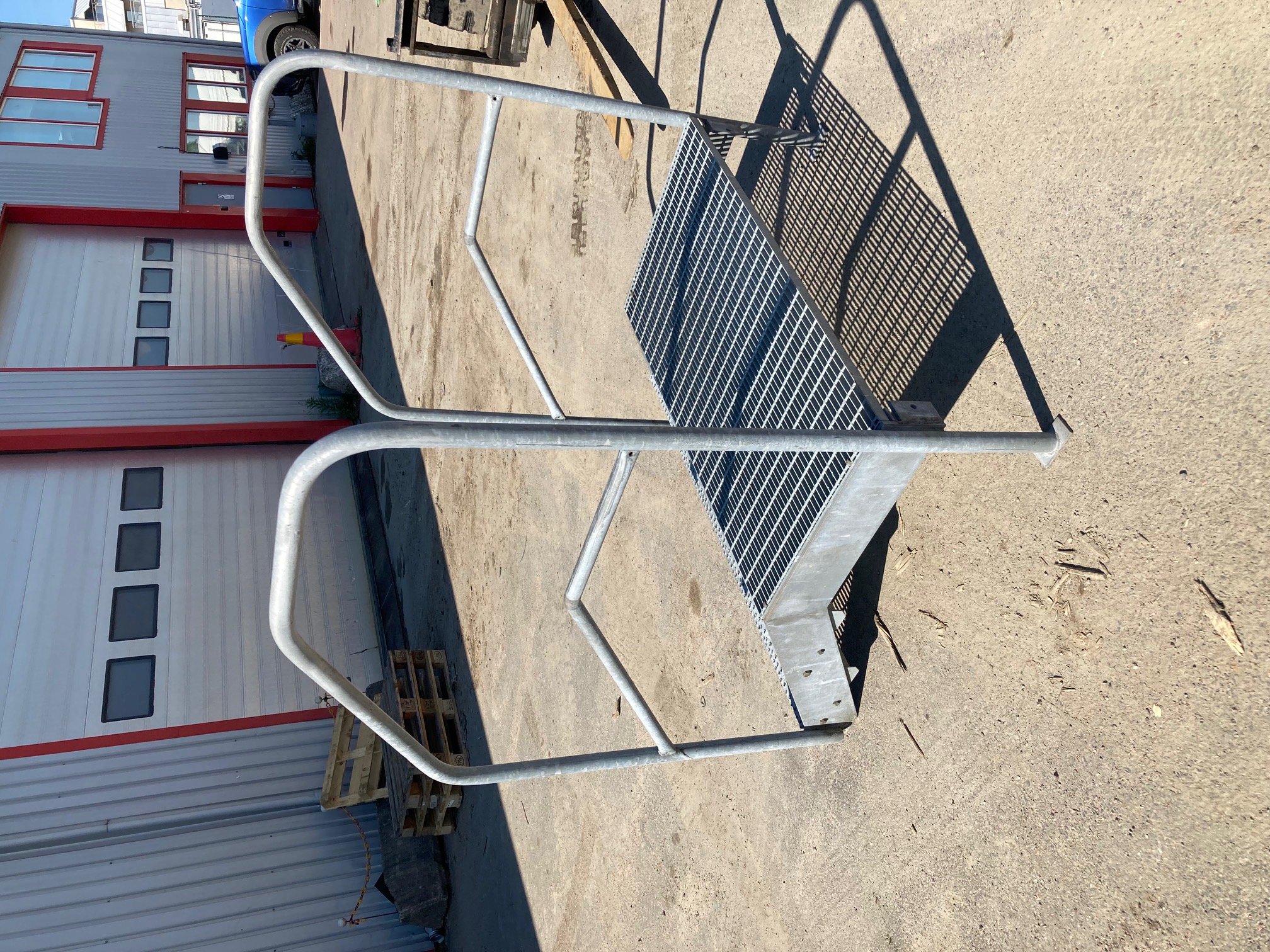 Trappa rak 43,5cm