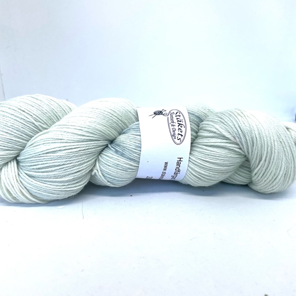 Handfärgad Stäket Sock ljus ljust gråmelerat