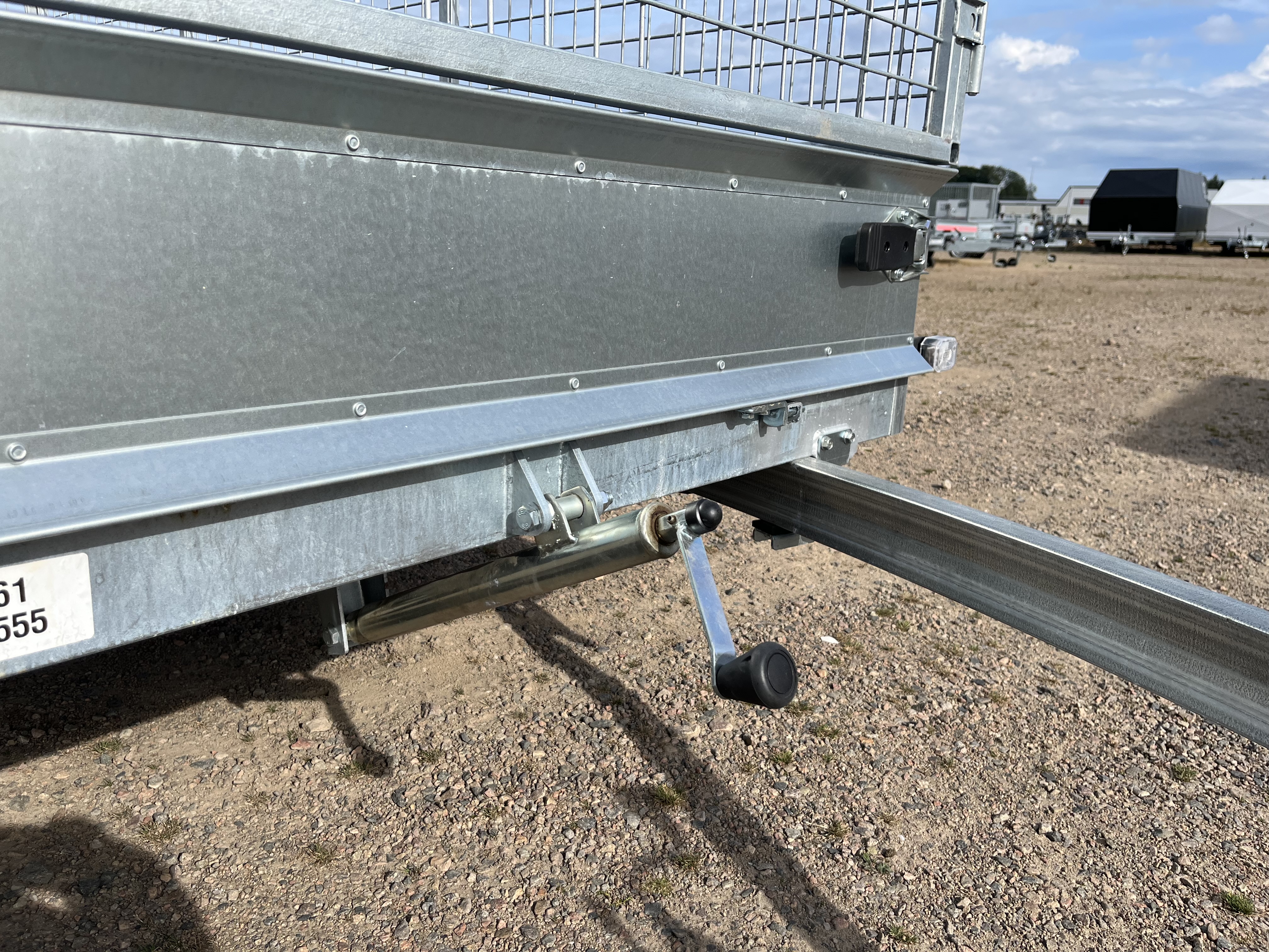 4P Racing 300R 297 x 150 cm -750 kg Obromsad - 4