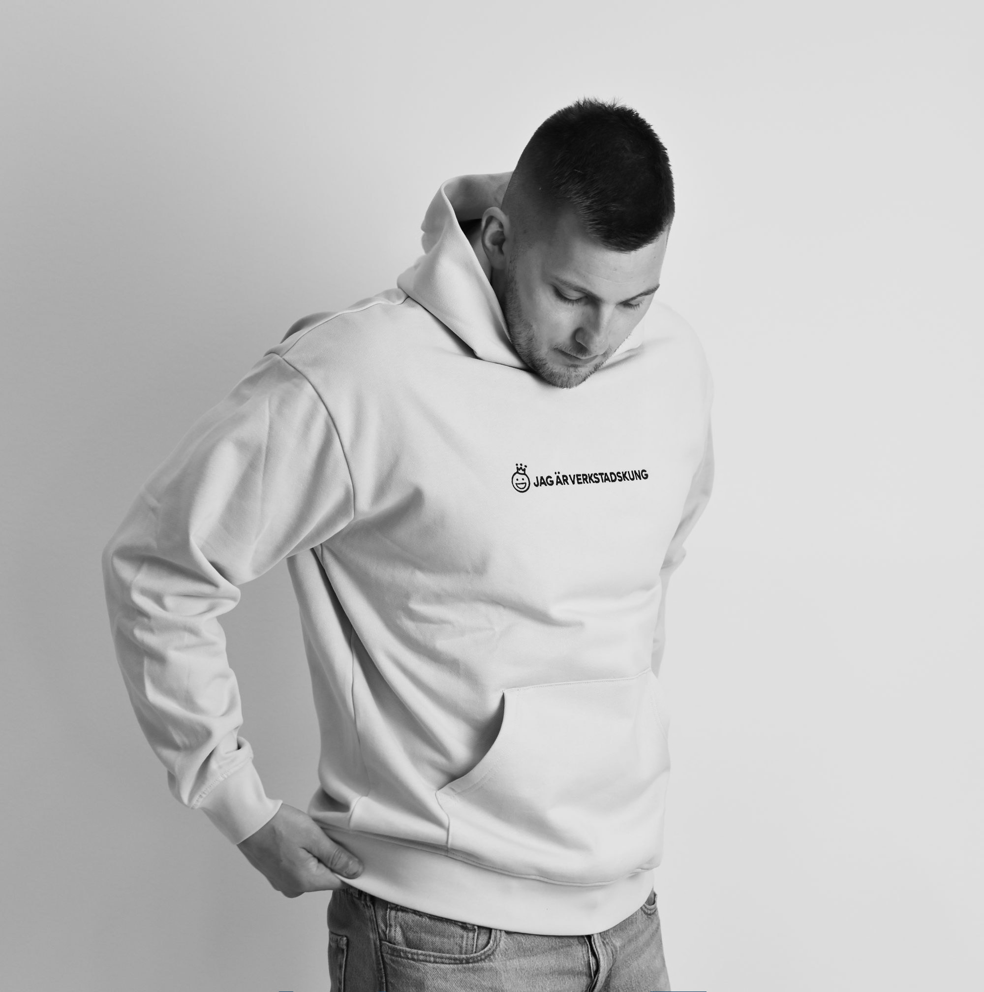 Hoodie "JAG ÄR VERKSTADSKUNG" - 2