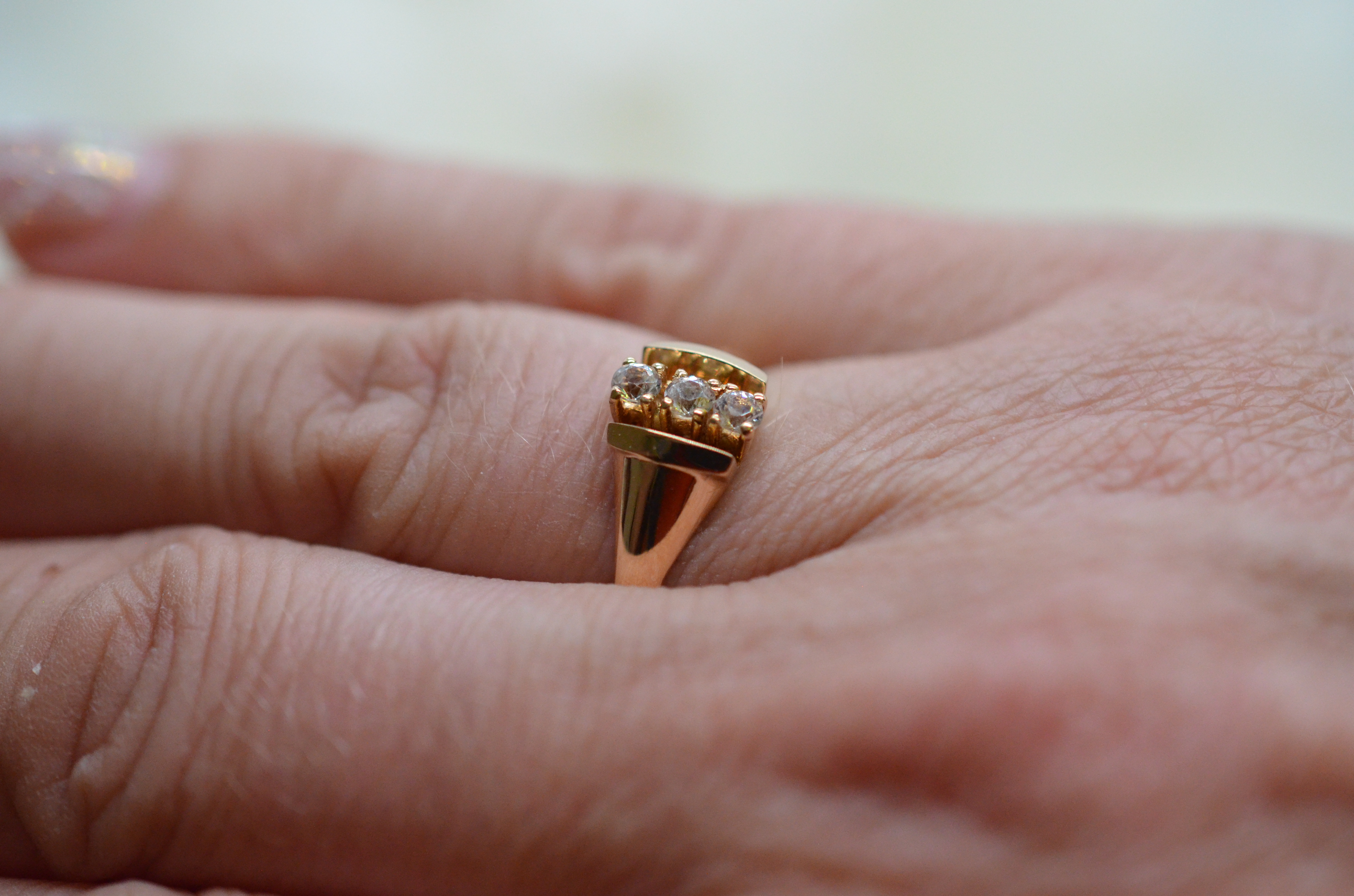 Vintage 18k ring with cz - 4