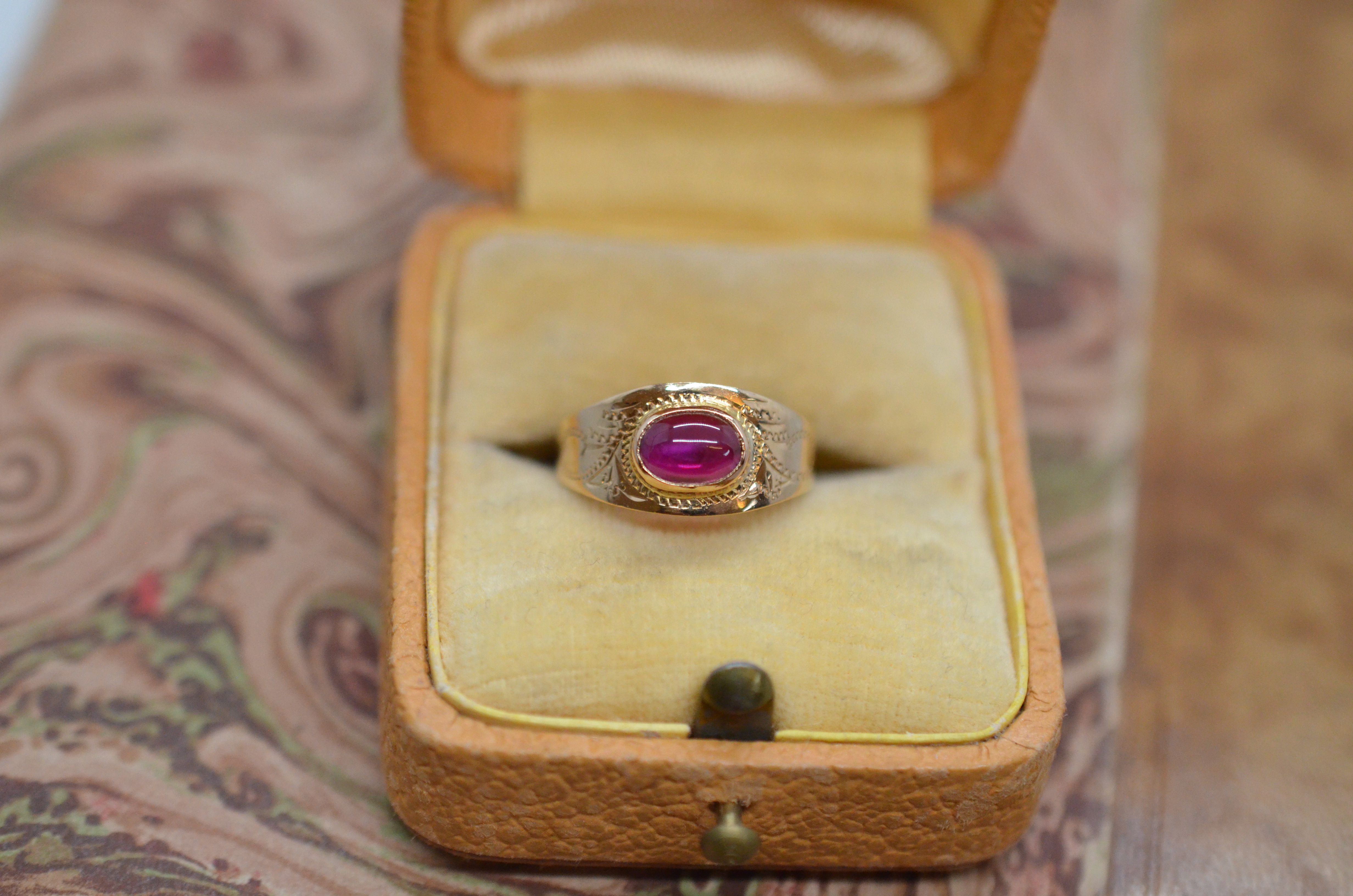 Vintage 18k ring with pink stone, 1964
