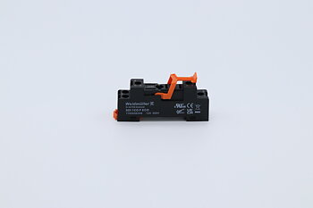 Socket for 1P relay