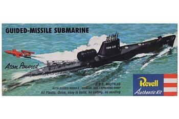 Model set: USS Nautilus 1/350