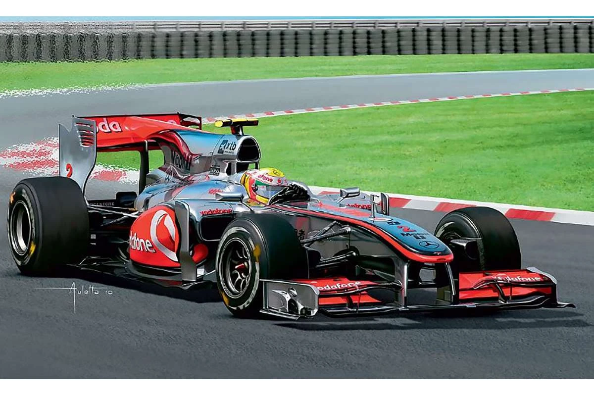 Model set: McLaren Mercedes MP4-25 'Lewis Hamilton' 1/24