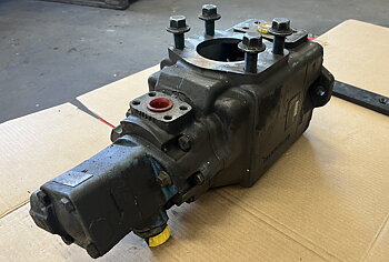 Hydraulic pump 11105197