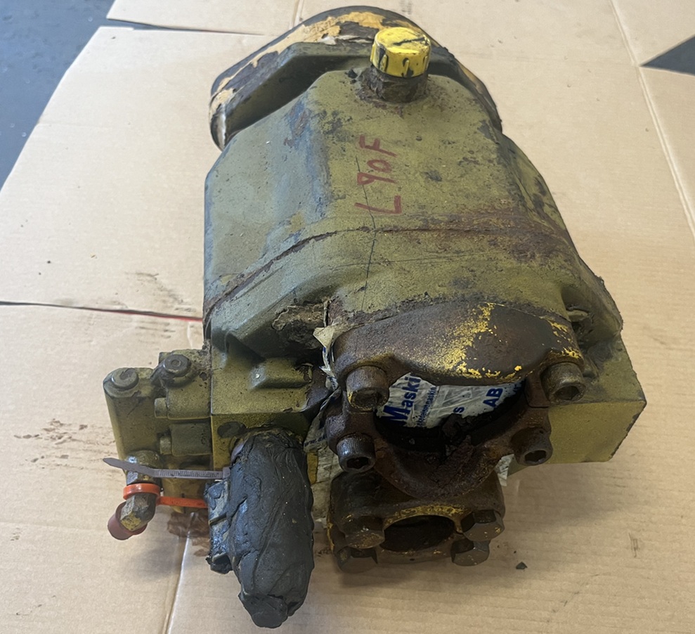 Hydraulic pump 11411964 - 4