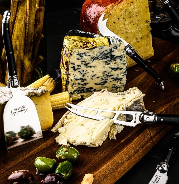 Ostknivar Laguiole black with serving board SET 5 SdV - 3