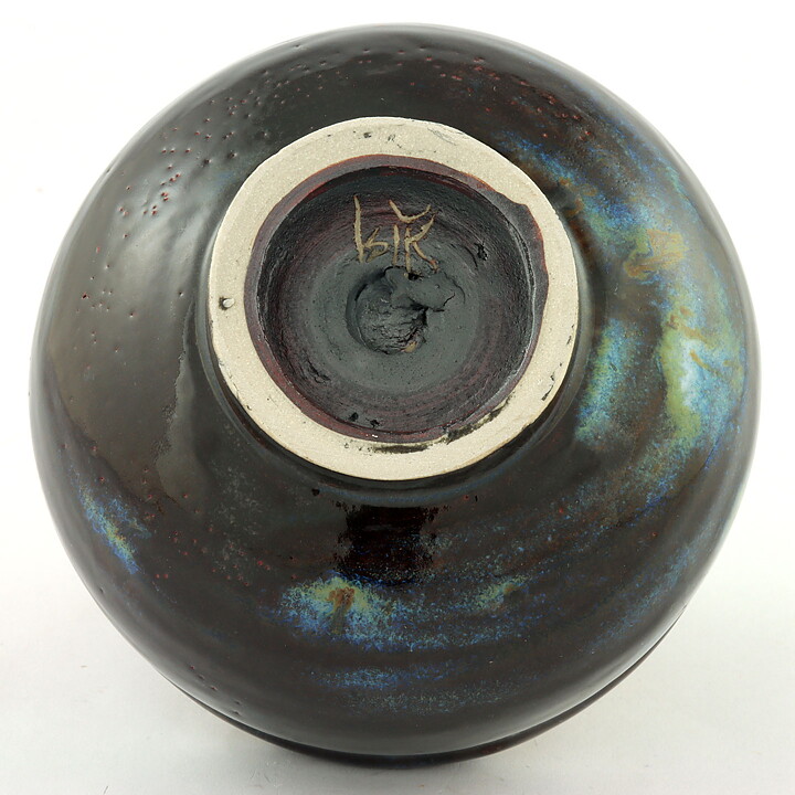 Isak Isaksson (2000s) Unique Chawan Bowl with Black  Glaze 11 cm  #16