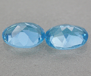 Impresionantes piedras preciosas de topacio azul suizo natural de forma ovalada combinadas de 3,20 ct - 2
