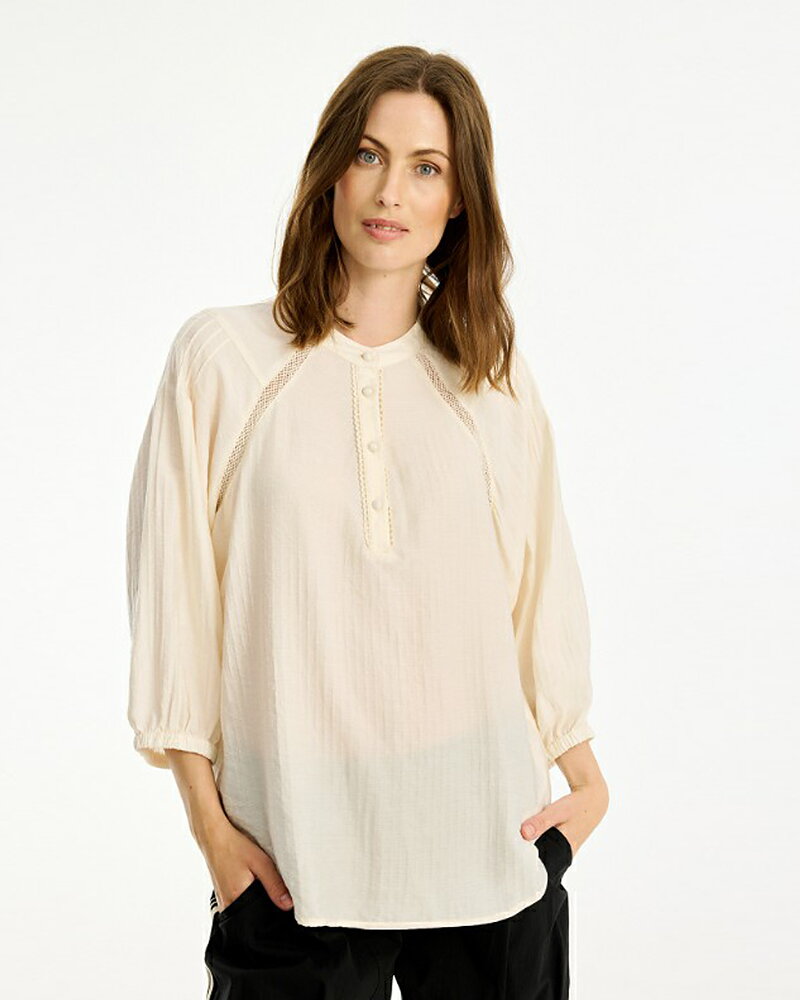 Blus Oline knappar i hals offwhite