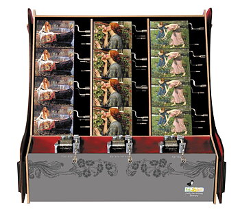 Spilledåser, Art & Music Box-display, Prærafaelitterne, Borddisplay med 36 stk.+3 stk. demo. TEMA-produkt