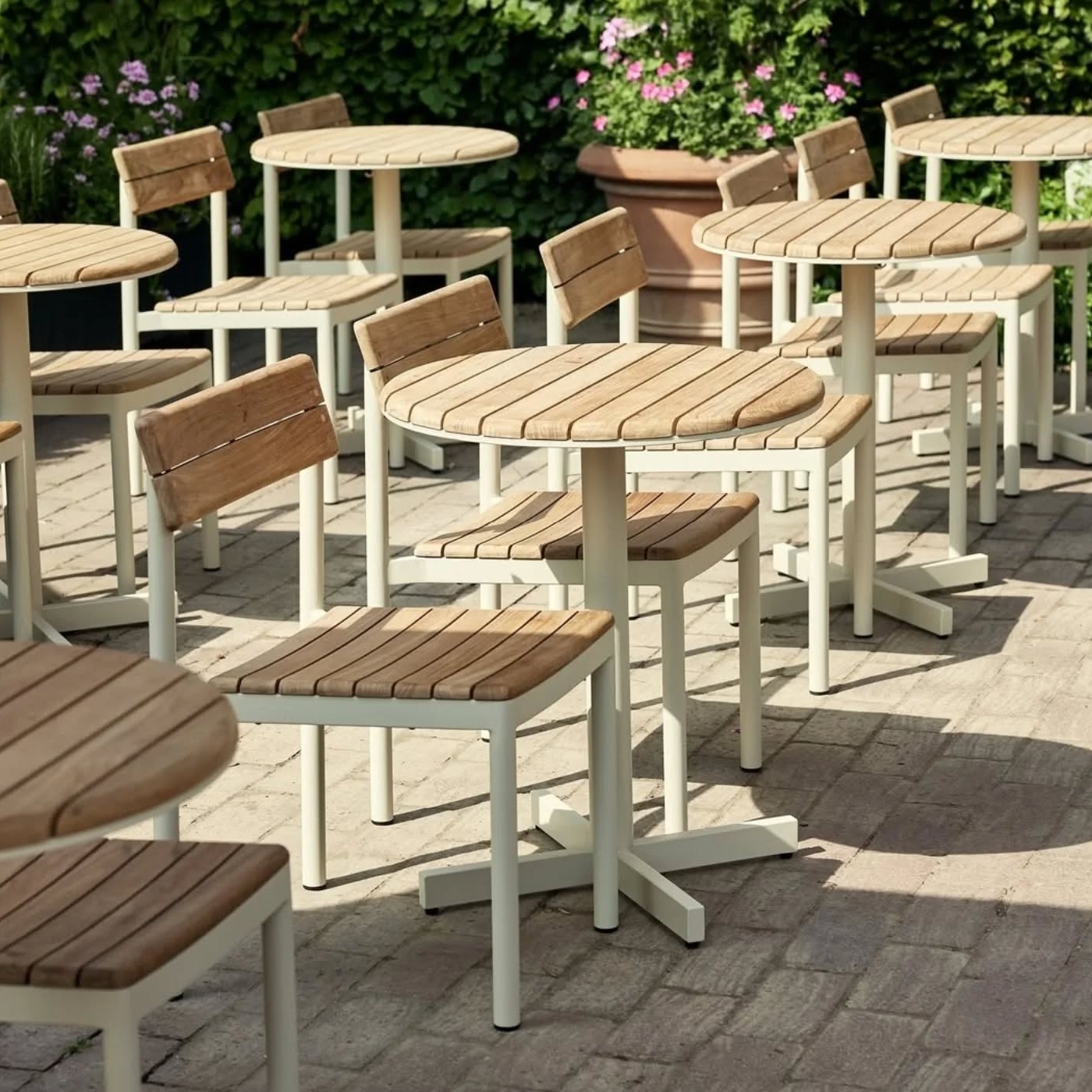 Pelagus bord Hunter ivory Fritz Hansen - 2