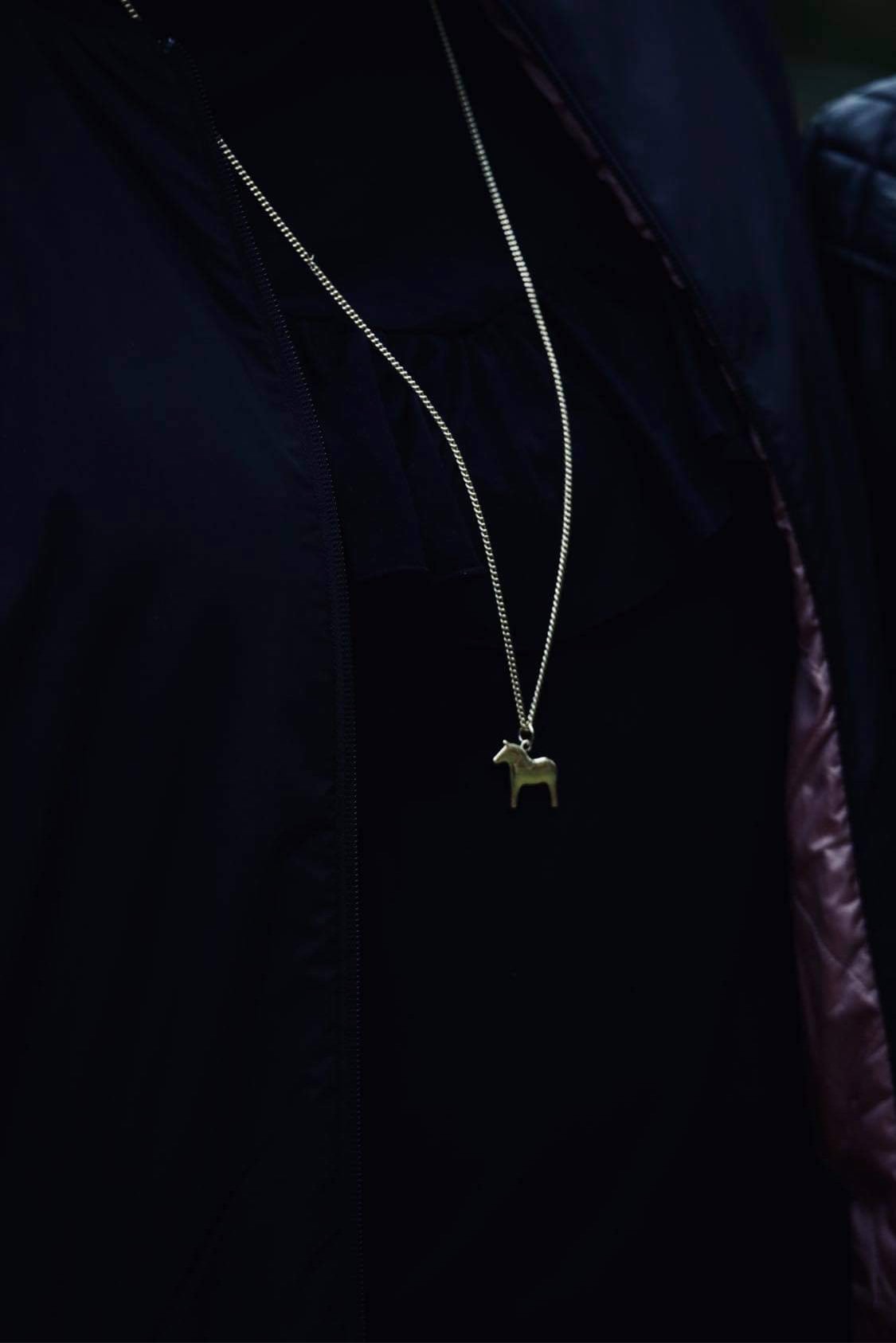 Halsband dalahäst 85 cm guld - 3