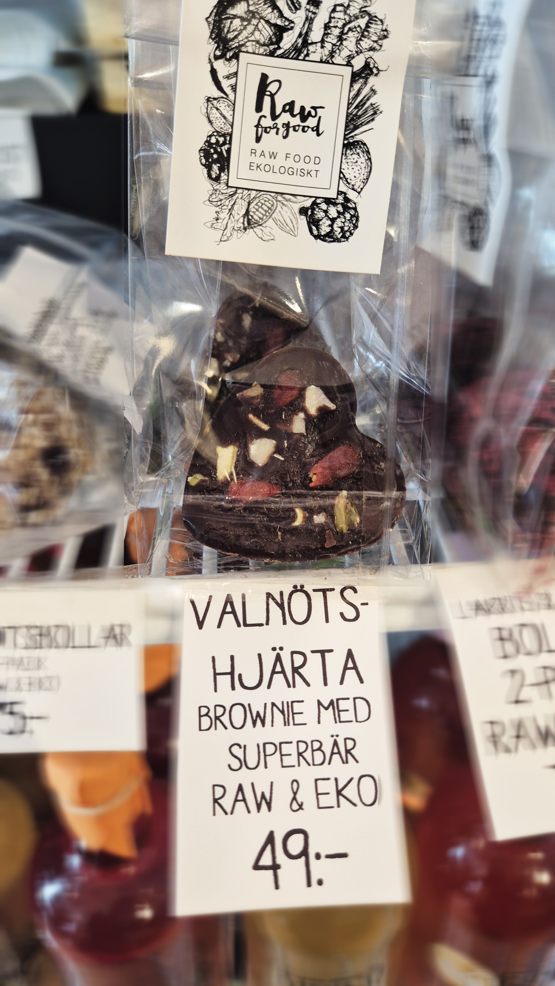 Valnöthjärta Brownie med Superbär Raw & Eko Rawforgood