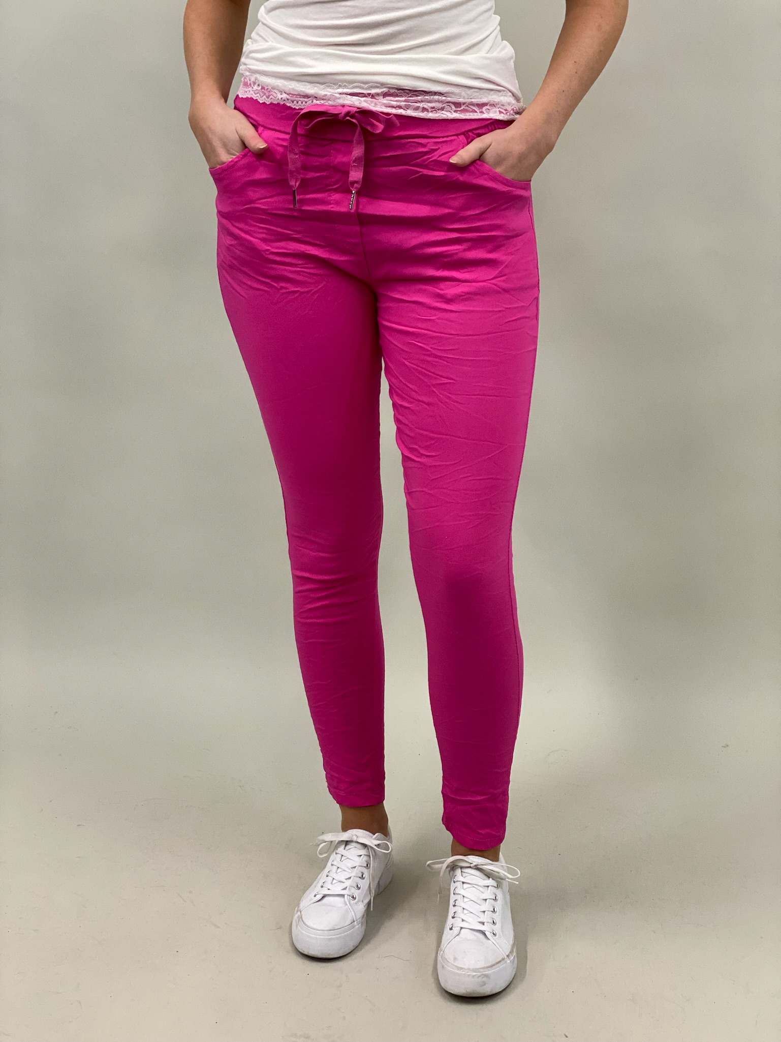 Magisk byxa Signe, Cerise -Mix By Heart