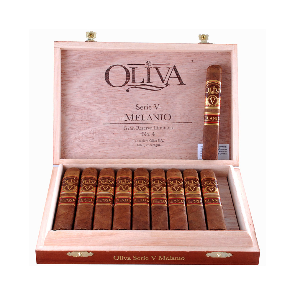 Oliva Serie V Melanio Petit Corona