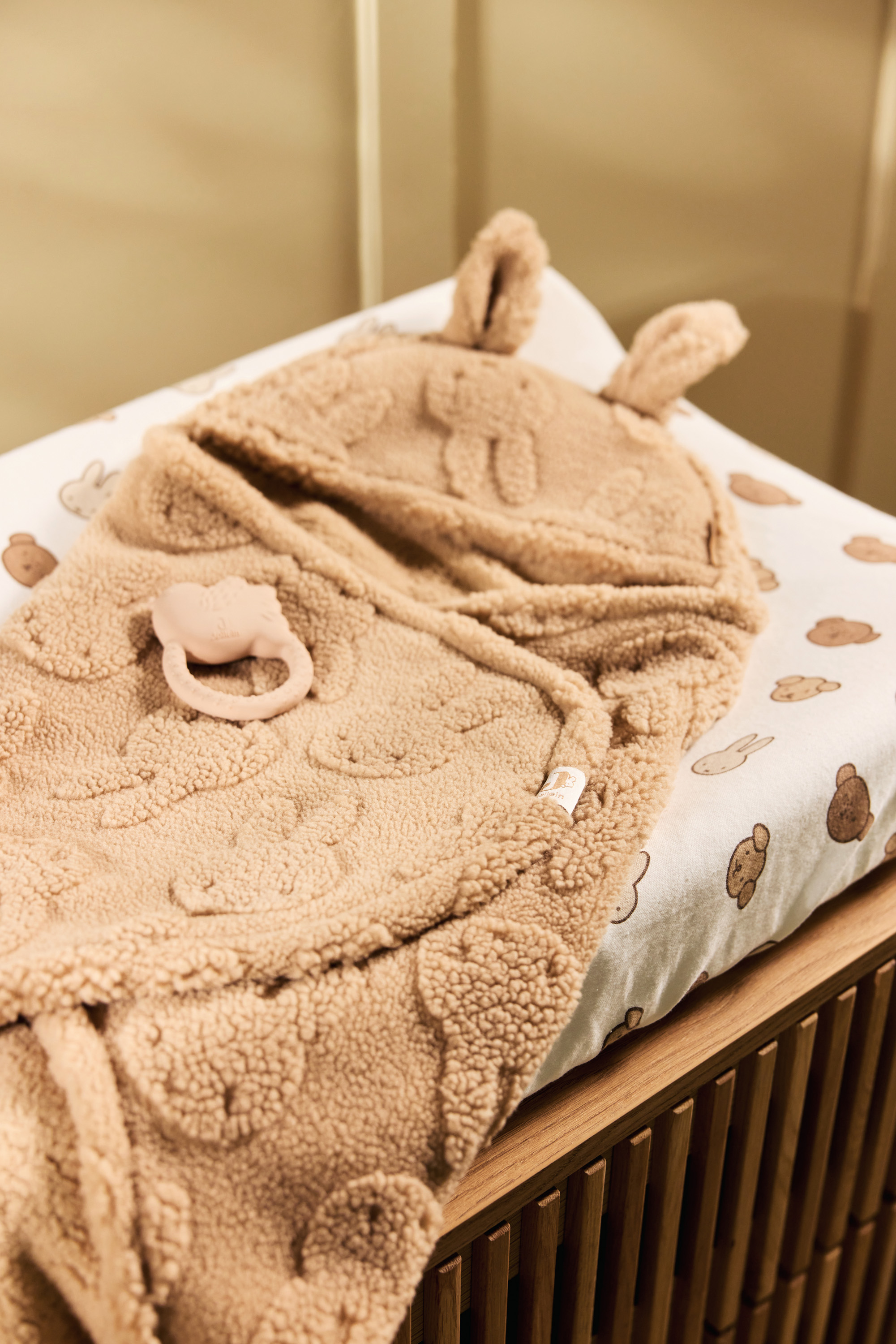 Jollein Omlottåkpåse Miffy Jacquard Teddy Biscuit - 7