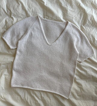 PetiteKnit Cumulus Tee (28 m st 3)