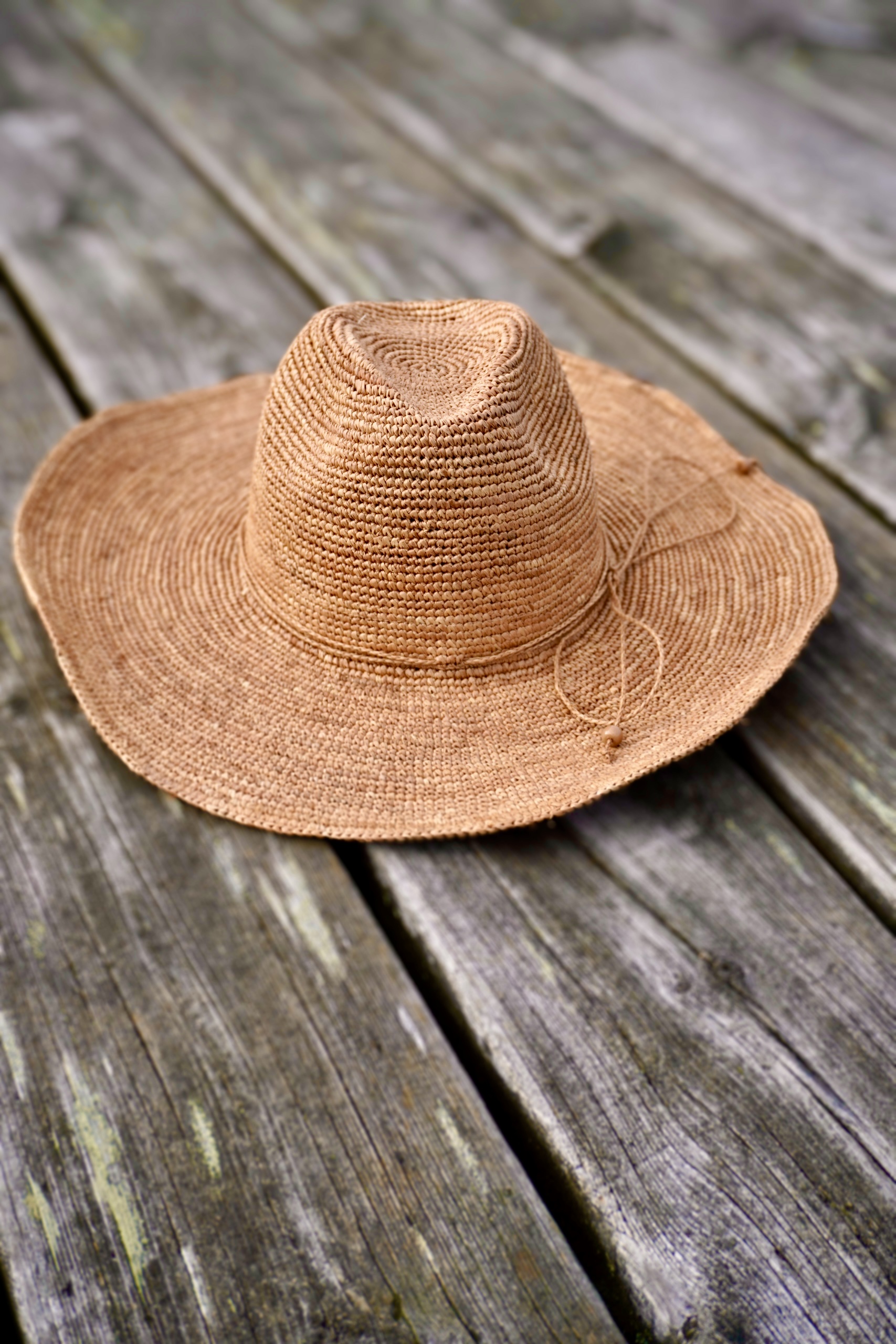 AZIZ RAFFIA HAT LIGHT BROWN 