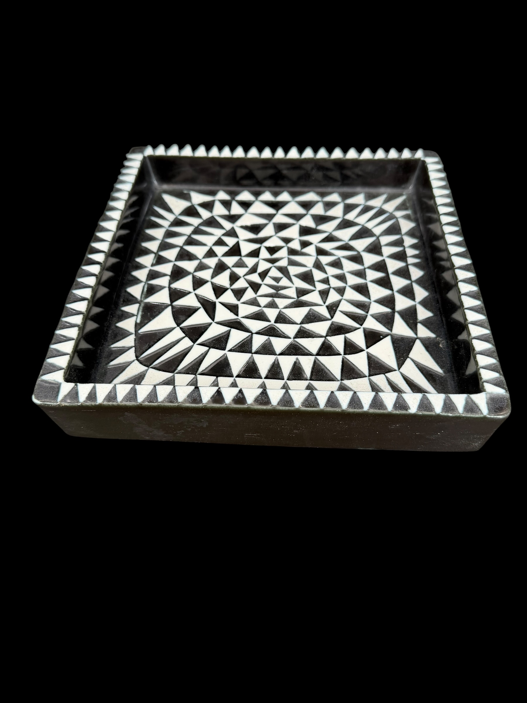 Gustavsberg, Stig Lindberg, “Domino,” serving platter