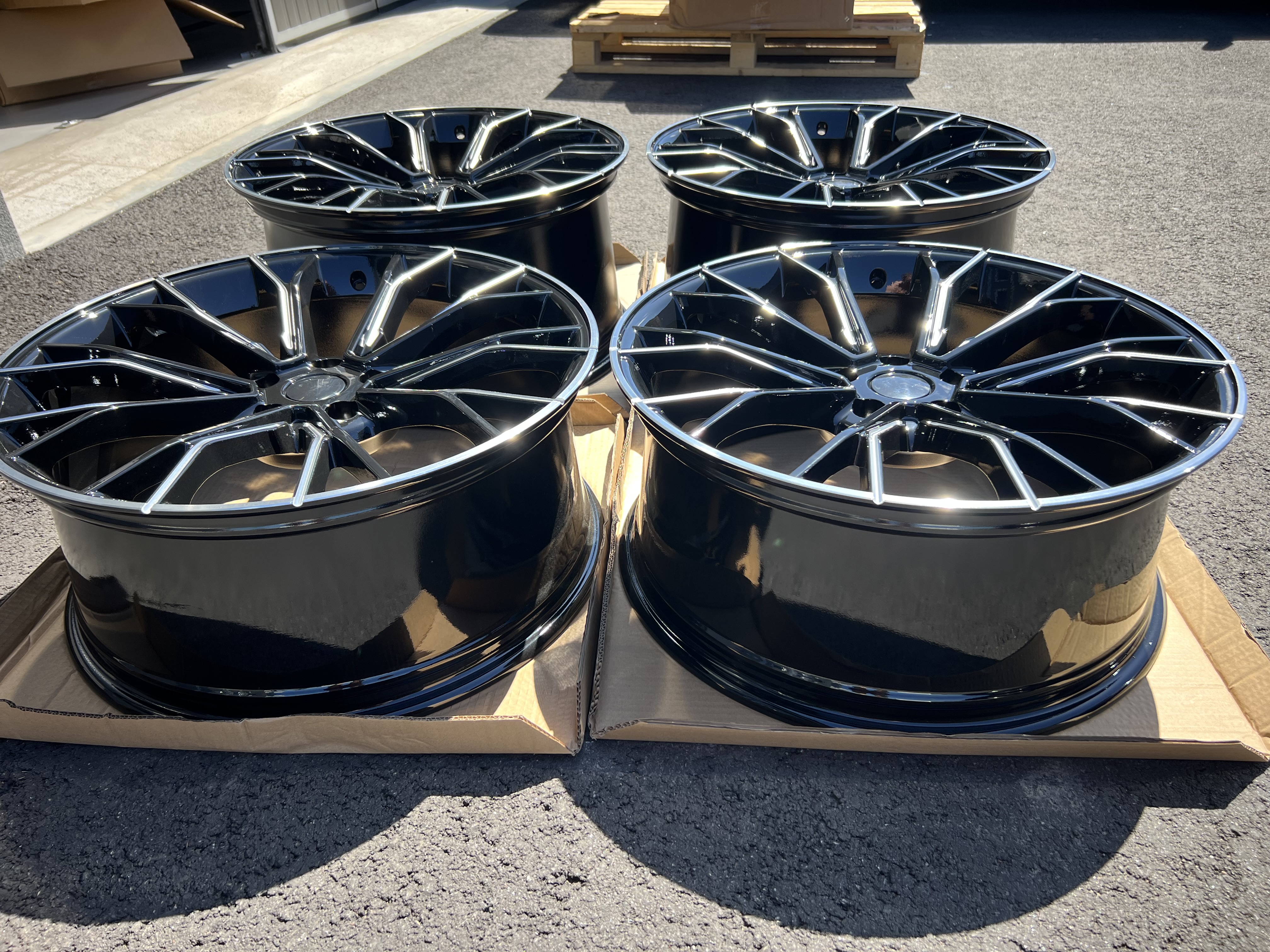 20" M669 Gloss black/polished 5x112 - 4