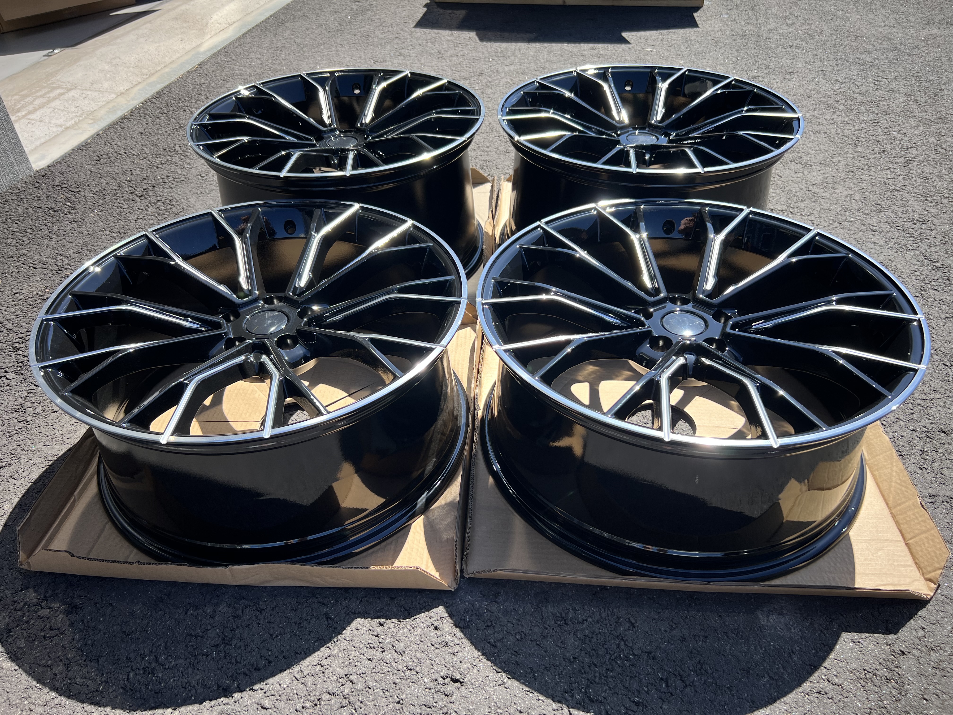 20" M669 Gloss black/polished 5x112 - 3