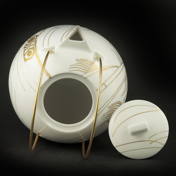 Gösta Grähs (1982) Chubby Teapot with Graphic Decor #114 20 cm 