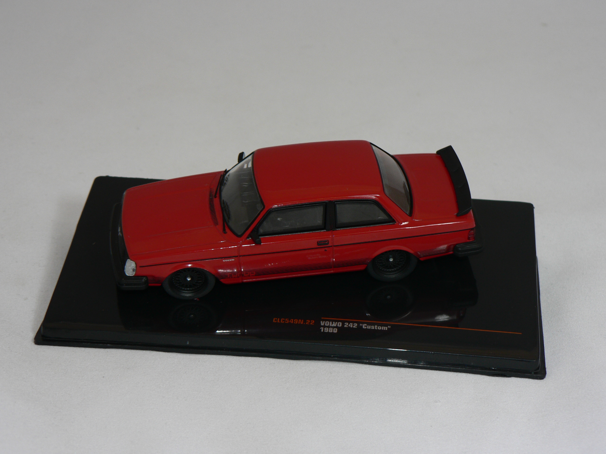 Volvo 240 Turbo  1980  Custom  1:43  IXO - 3