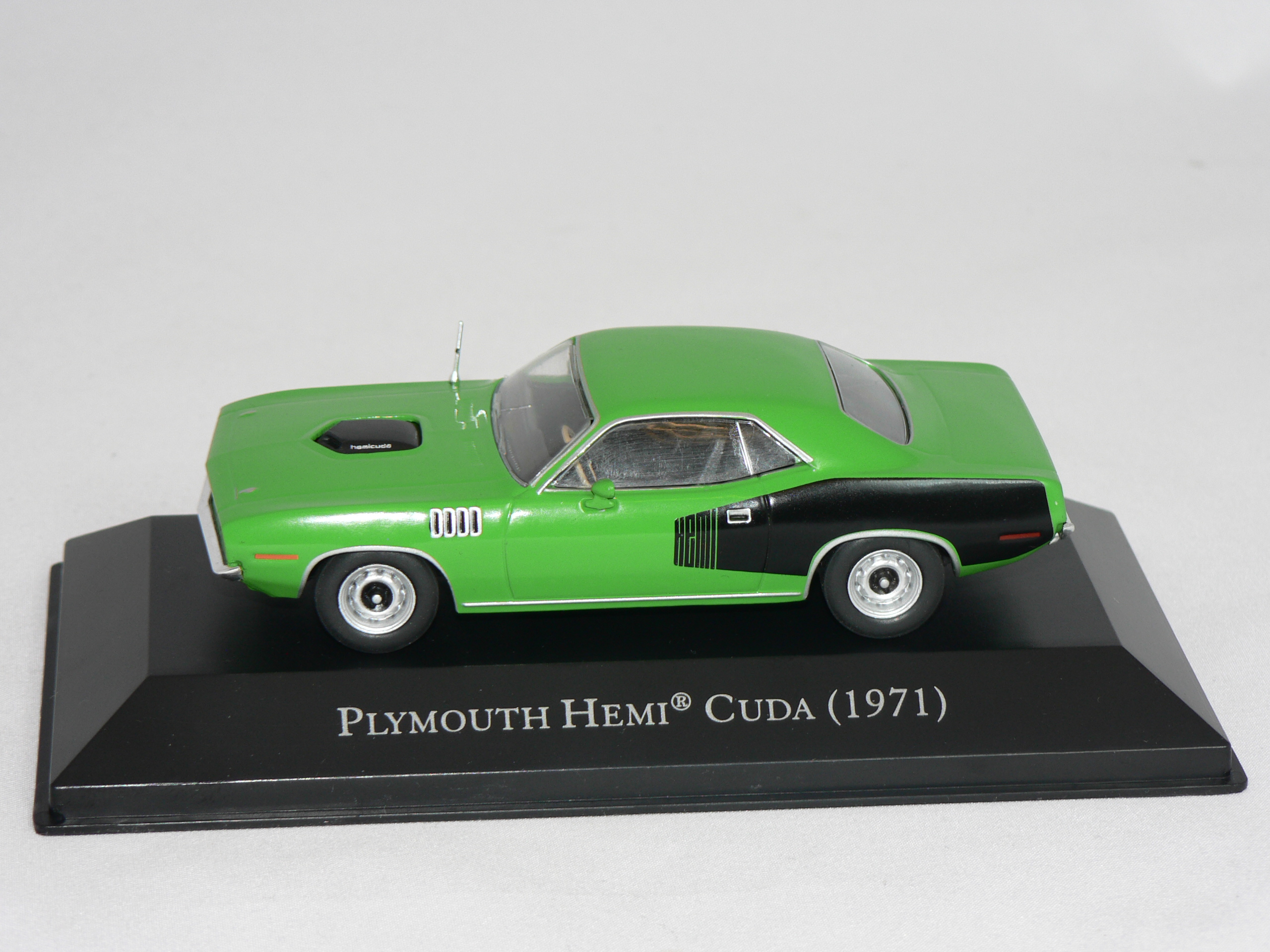 Plymouth  Hemi Cuda 1971  1:43  Atlas - 3