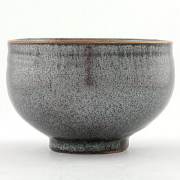 Isak Isaksson (2000s) Unique Chawan Bowl with Gray/Black Crystalline Glaze 13 cm #25