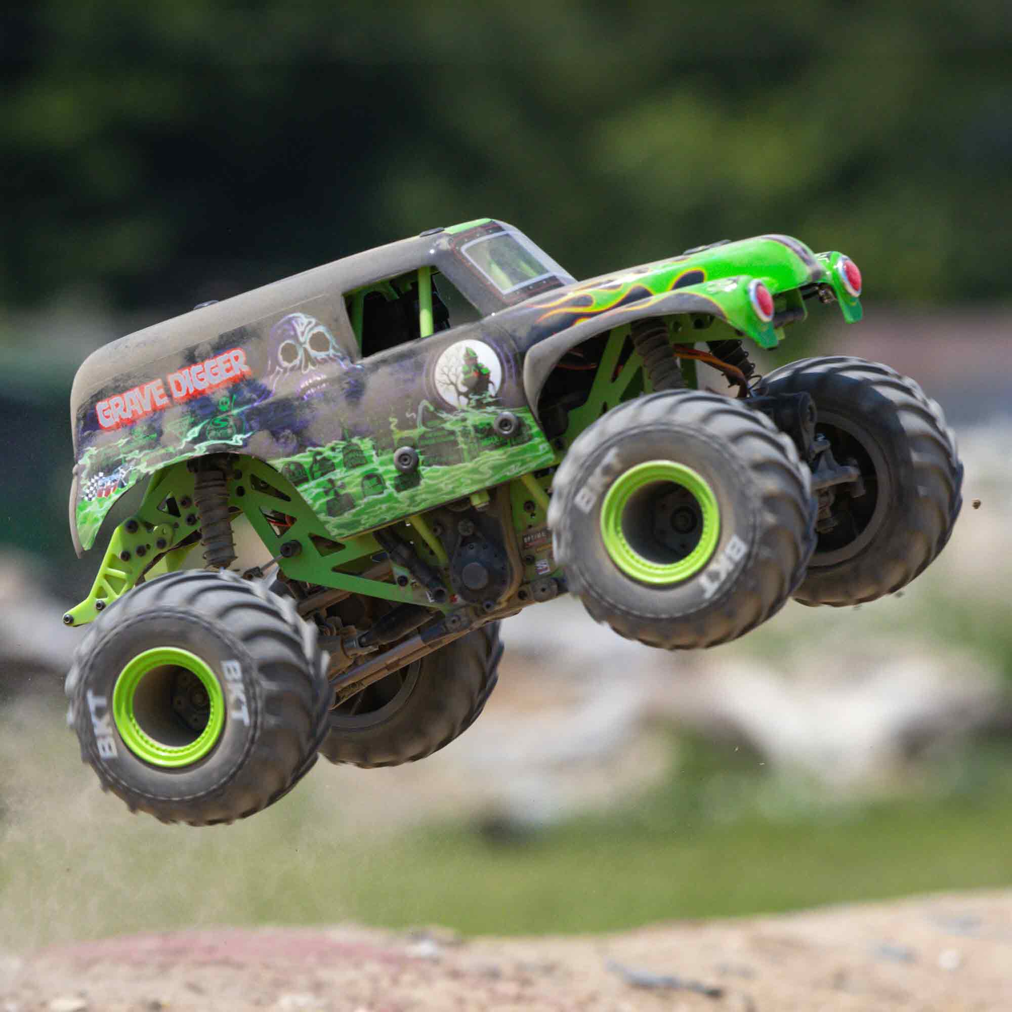 Losi 1/18 Mini LMT Grave Digger 2S 4X4 RTR Brushed Monster Truck (Battery & Charger Included), Green - 6