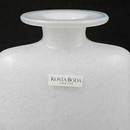 Kjell Engman (Swing 1989) White Cased Vase 14 cm