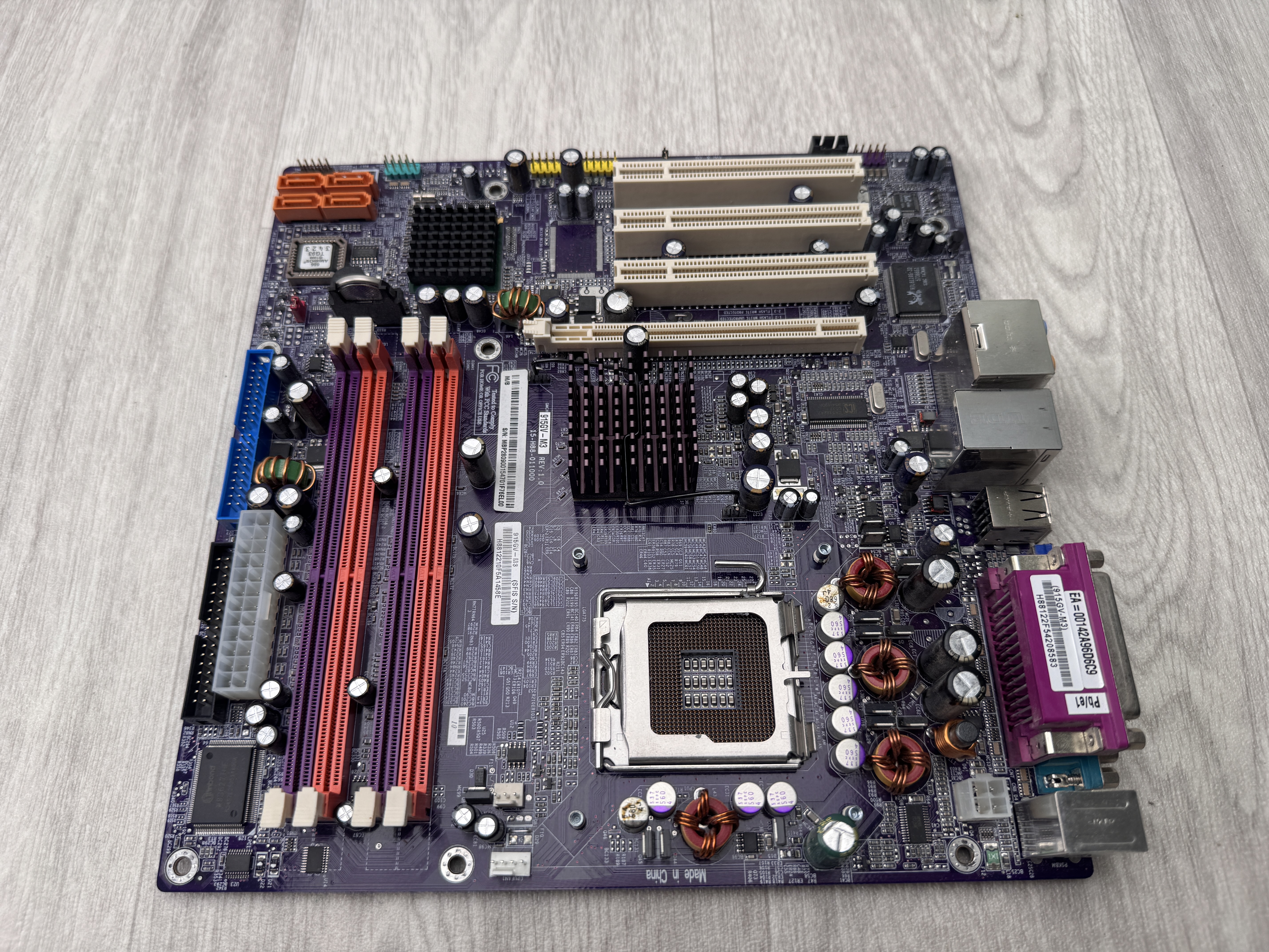 Retro Moderkort ECS 915GV-M3 LGA775 DDR2 915GV Motherboard (VMB*)