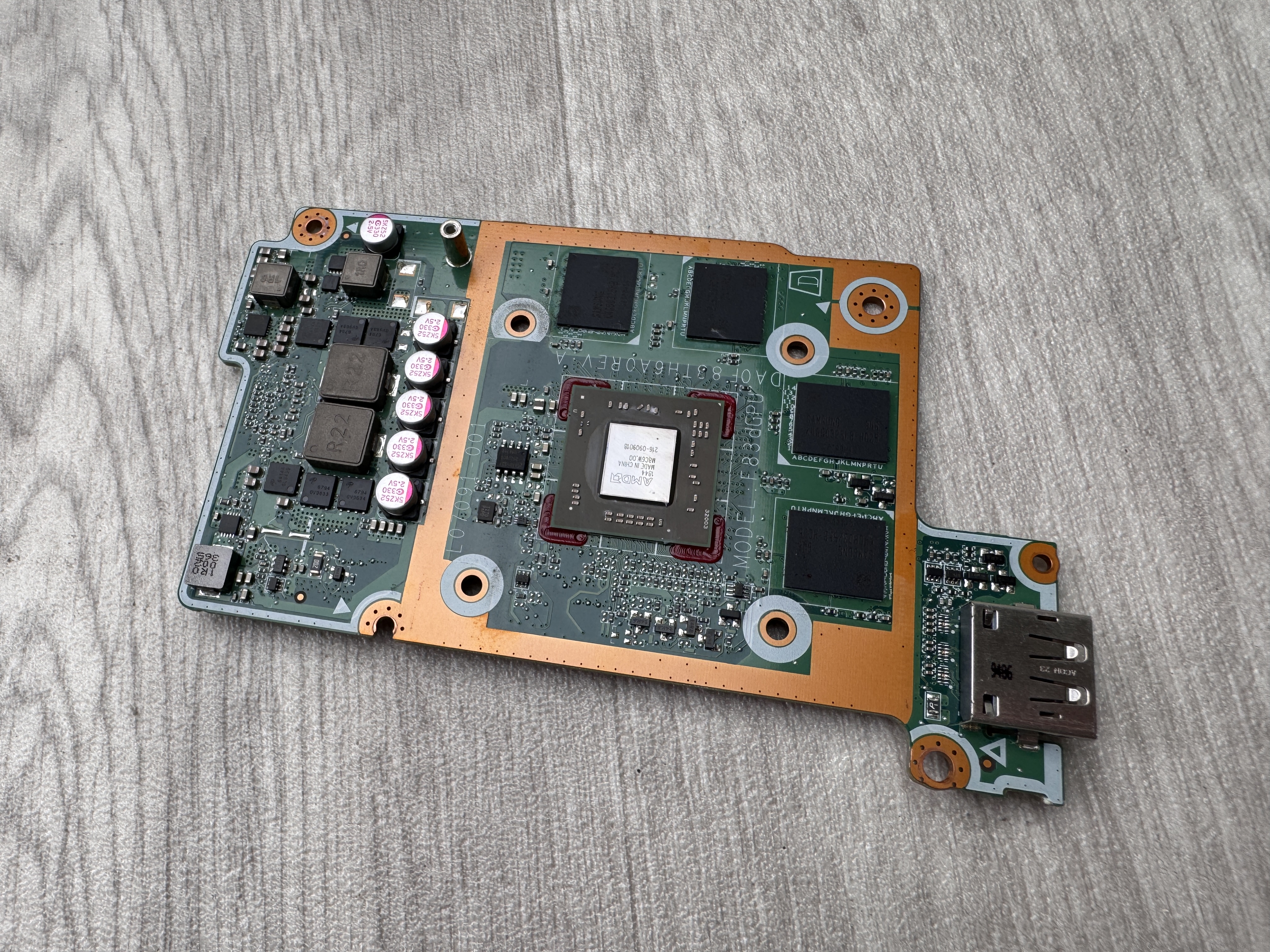 AMD Radeon RX560 4GB GDDR5 dGPU Grafikkort för EliteDesk 800 705 G4 G5 DM Mini Datorer (VMB*)