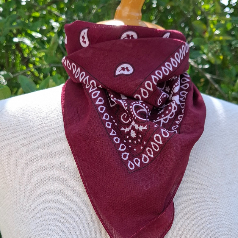 Paislymönstrad - Bomullsscarf -Vinröd