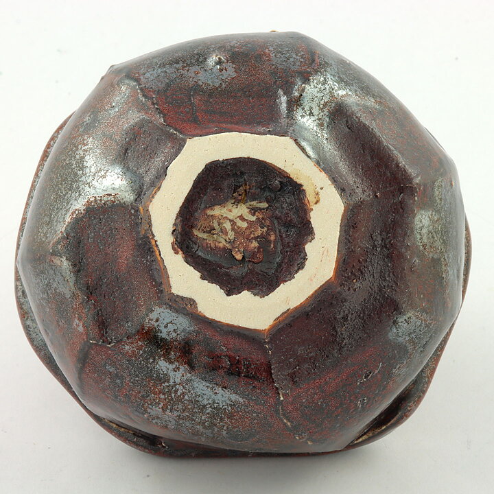 Isak Isaksson (2000s) Unique Chawan Bowl with Black/Red Glaze 11 cm #31