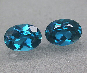 2,16 ct de topacio azul Londres natural de corte ovalado a juego