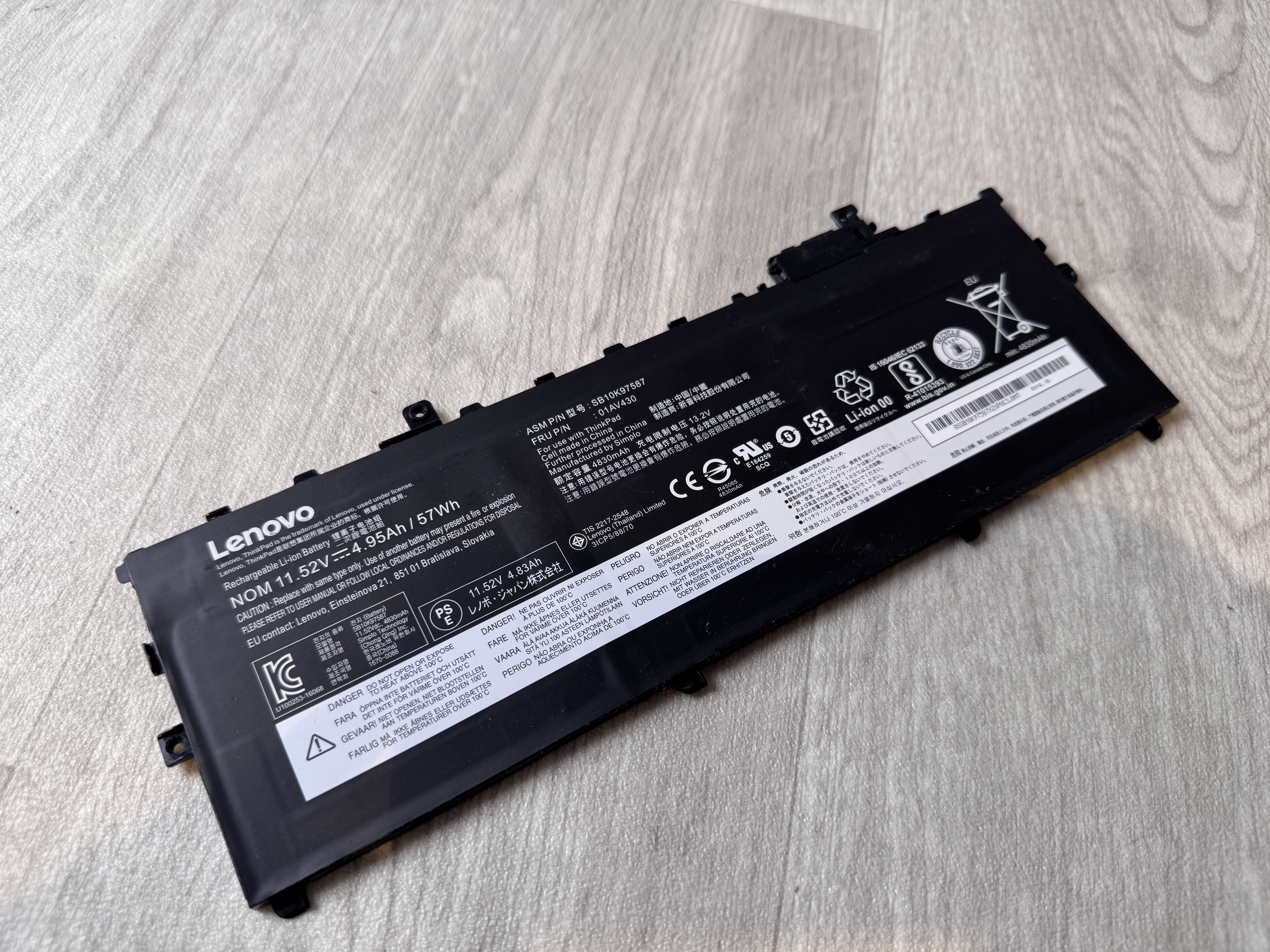 Beg. Original Lenovo Batteri Thinkpad X1 Carbon Gen5 Gen6 (5th 6th) 01AV430 11.52V 57Wh 4.95Ah